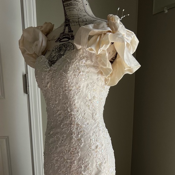 Stunning, sophisticated custom silk, pearls & sequins gown | Wedding, formal | 6 - Picture 13 of 16